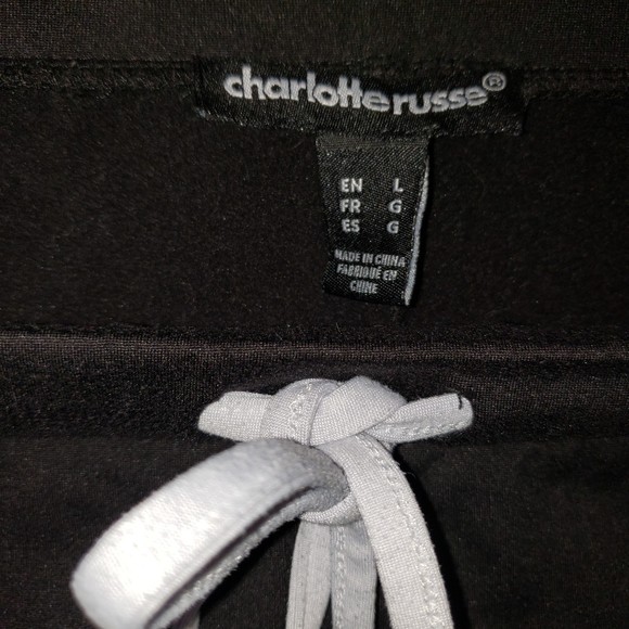 CHARLOTTE RUSSE Black and White Striped Capri Joggers Size Large - Picture 4 of 5